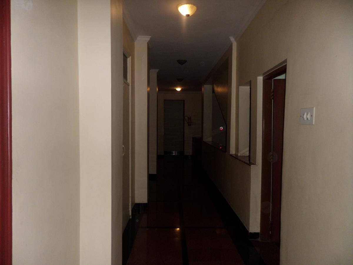 Hotel Ambessador Executive Solapur Exterior foto